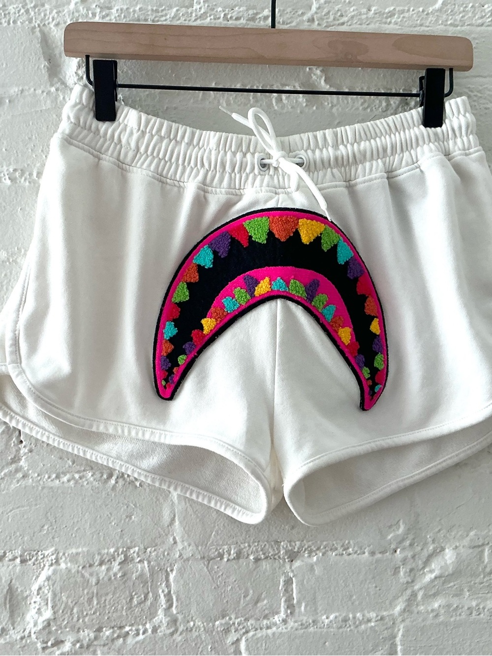 Eternity Womens Embroidered Drawstring Athletic Activewear Shorts Size XL